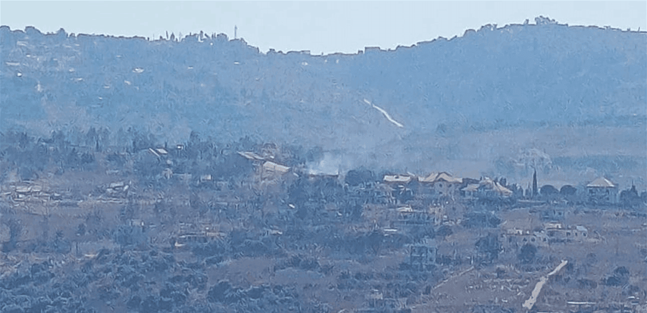 Israeli tanks target southern homes