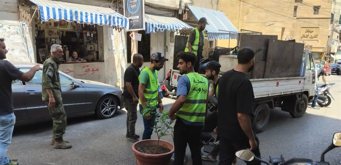 Beirut Municipality Advances Street Cleanup