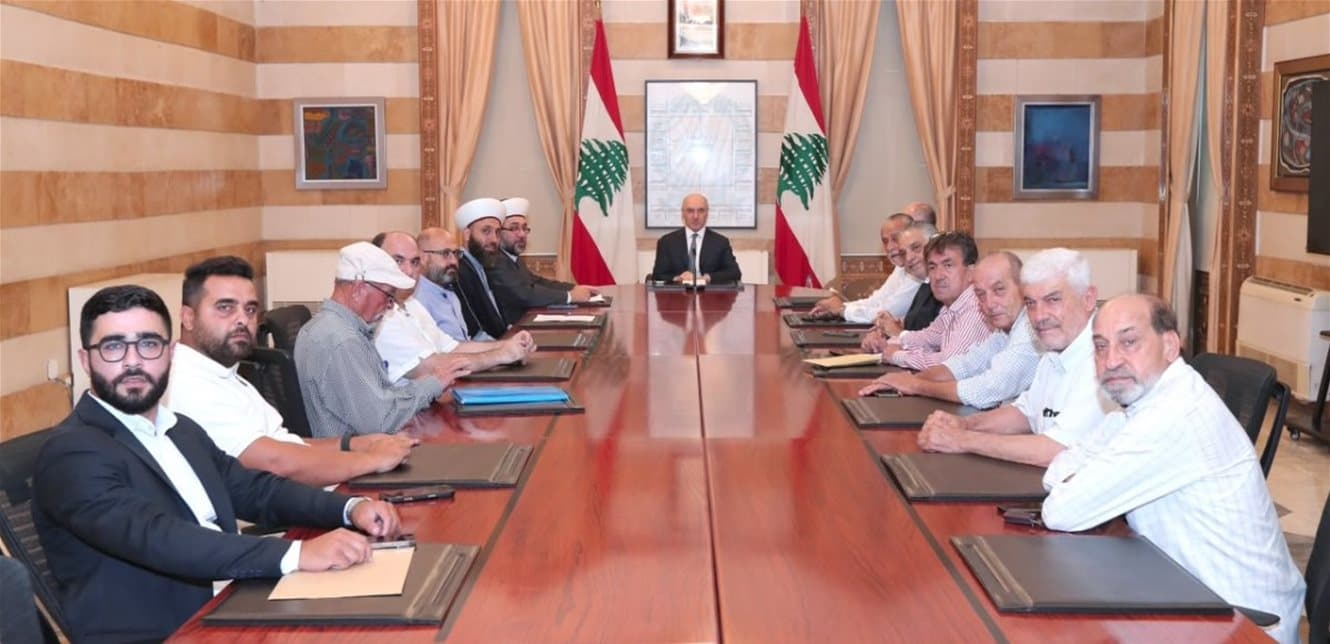Al-Hajjar reviews development with officials