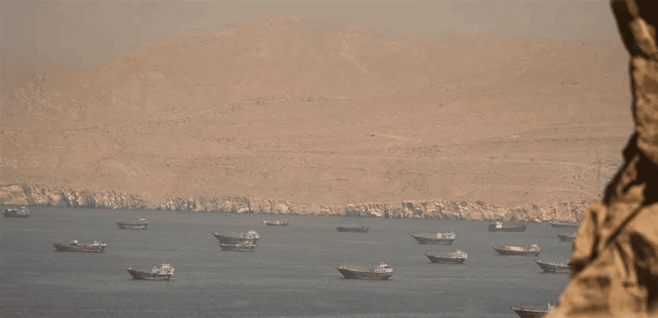 Iran ties Hormuz deal to US threats