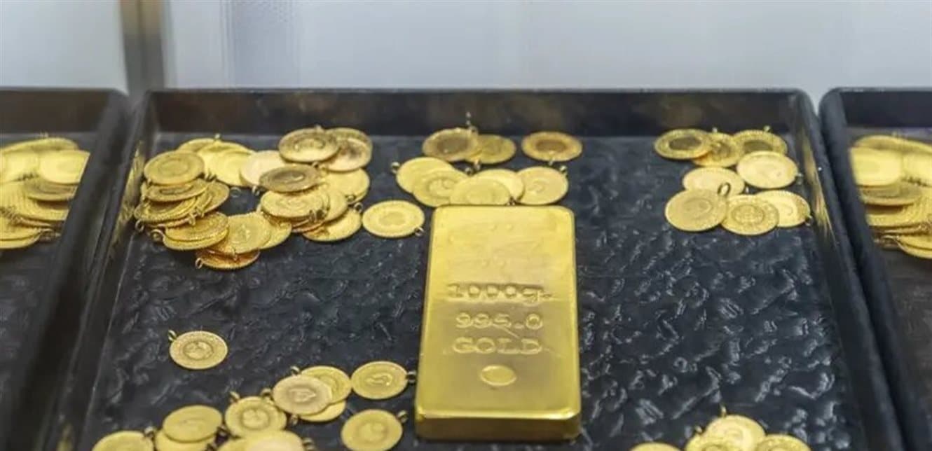 Gold dips before US inflation figures