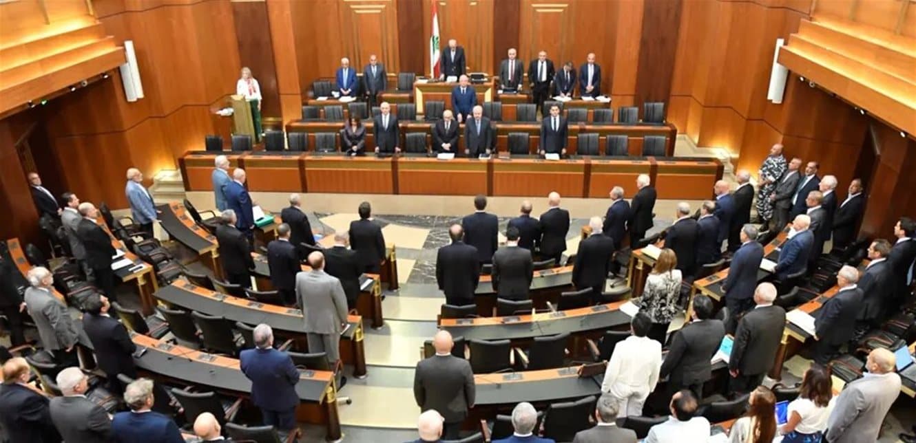 Dispute Over Amnesty Between PM and Defense Minister
