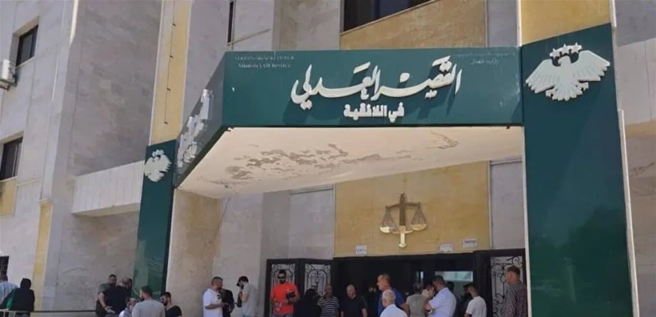 Brother's revenge: man kills suspect in court