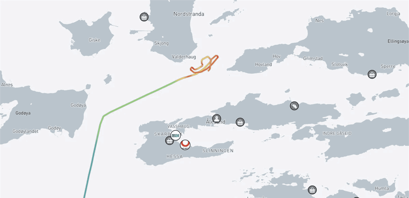Norwegian tanker hits two cargo ships