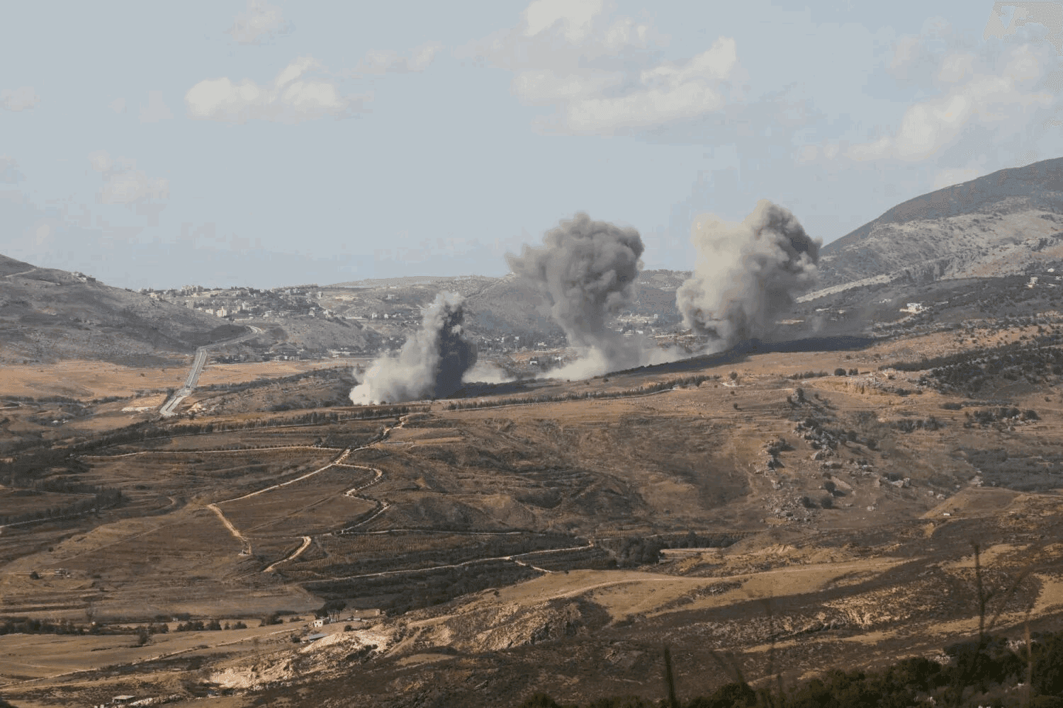 Tampa Talks Delay; Washington Reassures No Lebanon War Expansion