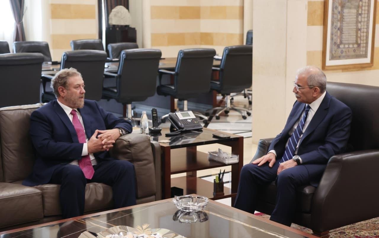 Peace meetings held at the Serail