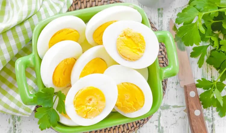 Egg Intake Linked to Alzheimer's Risk