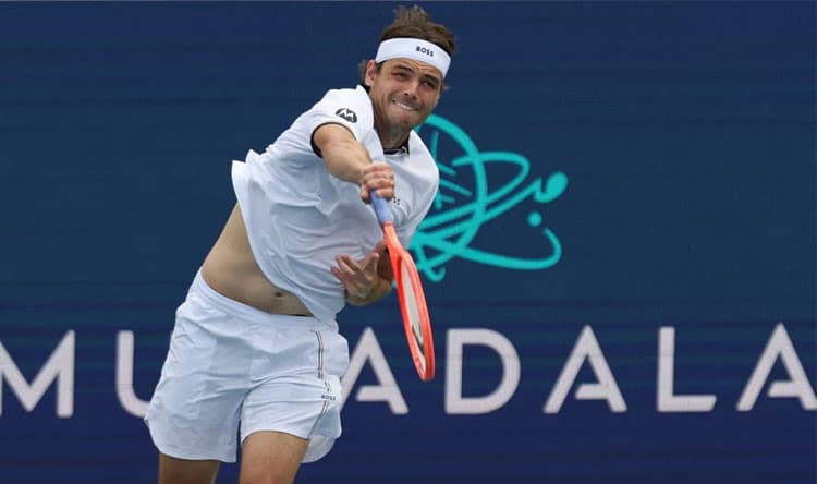 Fritz Moves to Round of 16