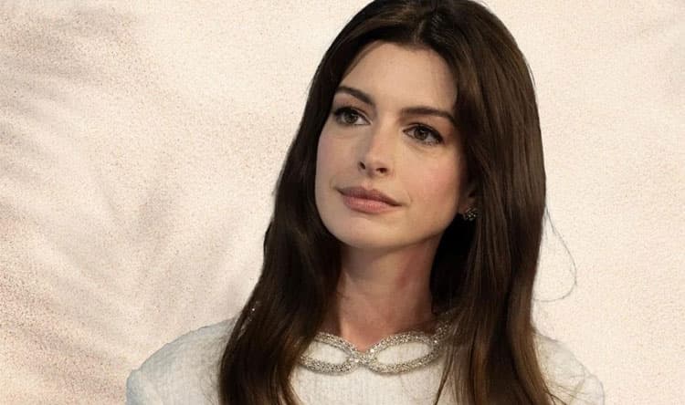 Anne Hathaway Recognized as Disney Legend