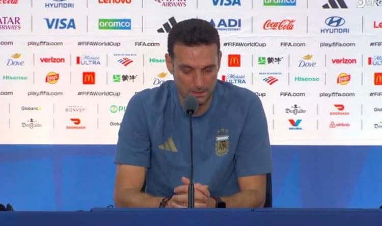 Scaloni emotional after World Cup loss