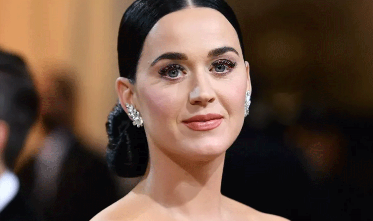 Katy Perry trapped in giant bottle