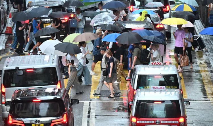 Heavy rains hit southern China as Cyclone Noul lands