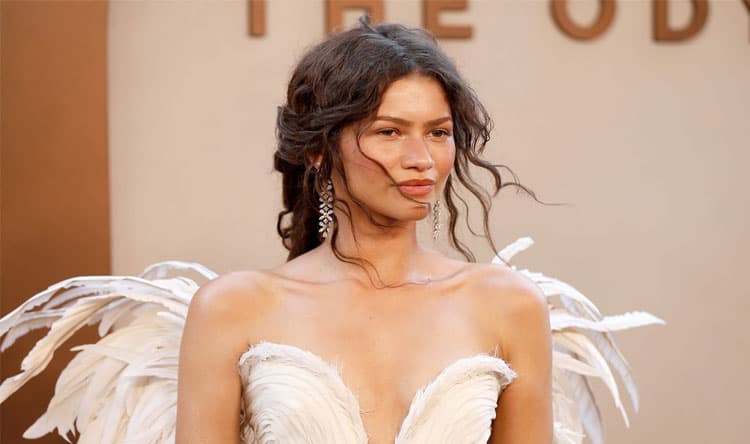 Zandaia Faces Skin Condition Issue