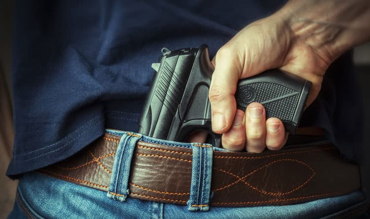 Woman injured as shooter detained on tuk-tuk