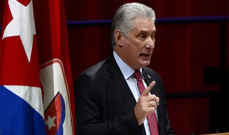 Cuba's Leader: No Colony Pact