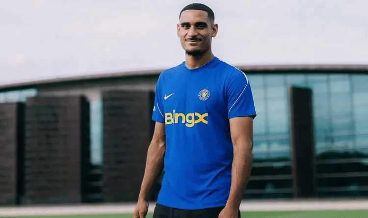 Chelsea recruits Lacroix for defense