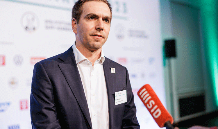 Philipp Lahm Criticizes German Football