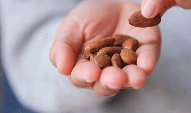 Almonds Benefit Heart, Skin, Digestion