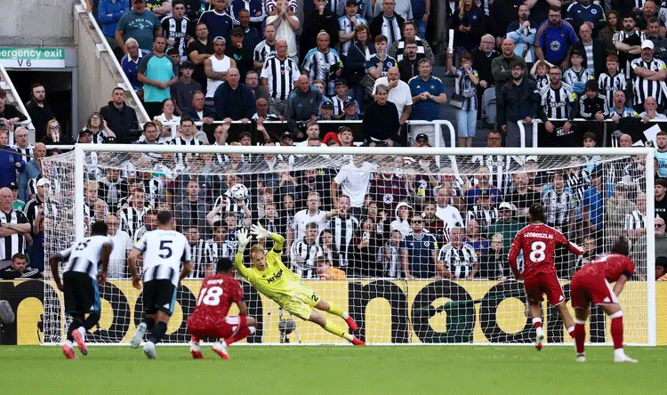 Liverpool earns late draw versus Newcastle