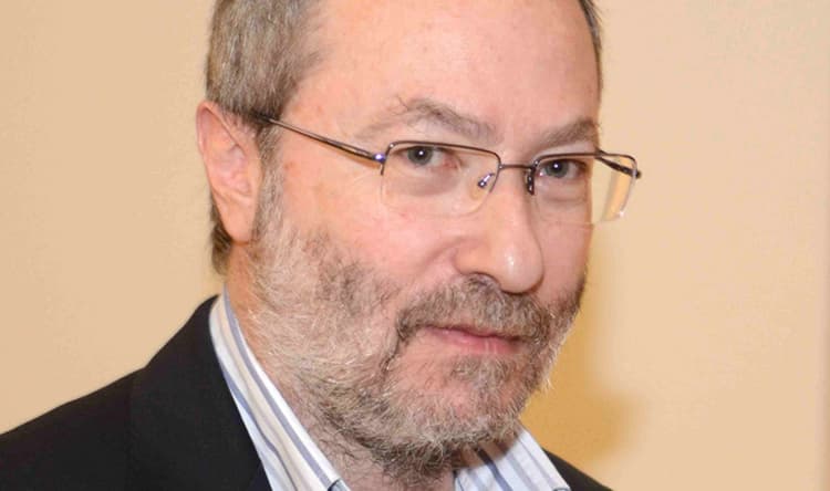 Kiroz mourns Father Nohman  
Lebanese Forces News
