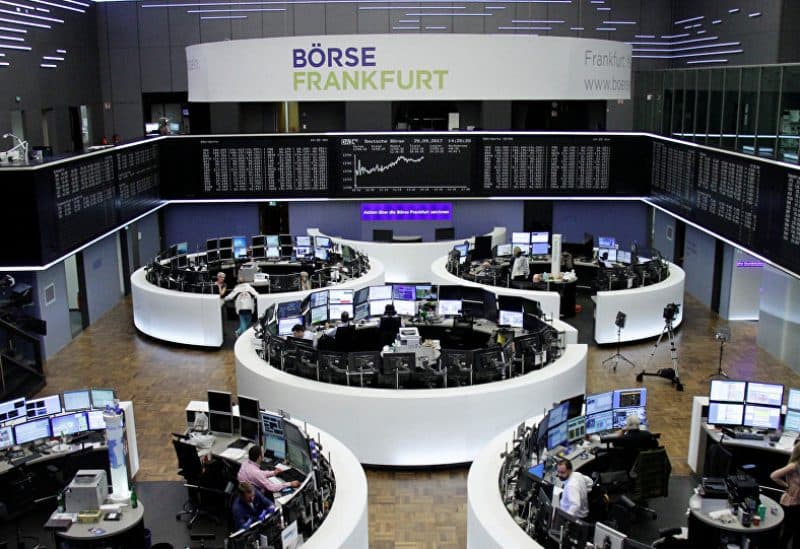 European stocks end stable amid tech dips and lower oil