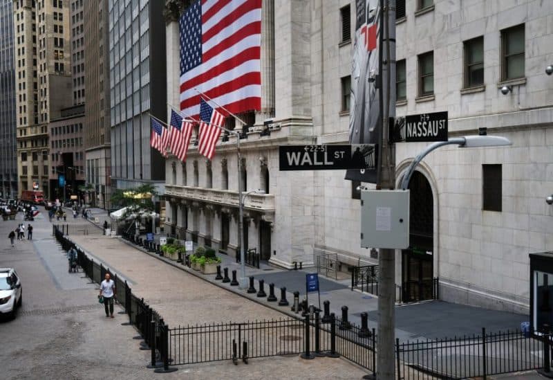 Wall Street falls amid Treasury yield rise