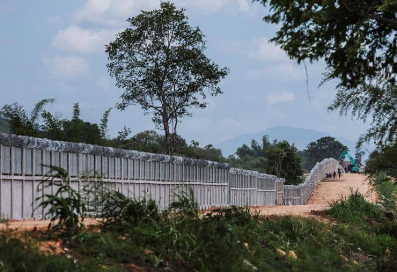 UN Reports 20000 Cambodians Displaced at Border