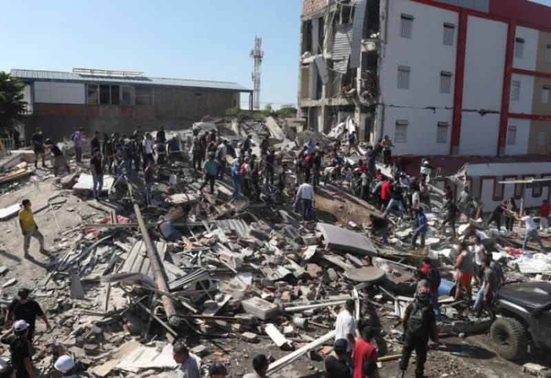 Rescue efforts for trapped hotel victims in Colombia