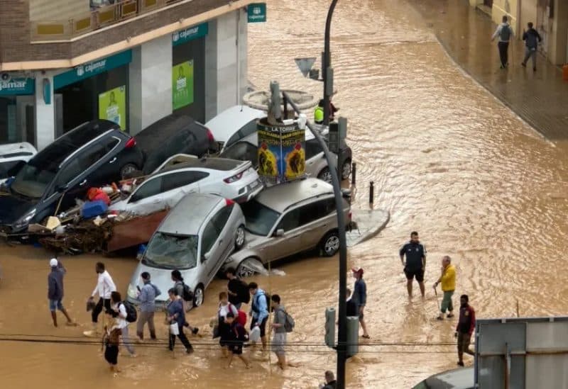 وفيات سيدتين بسبب السيول في إسبانيا