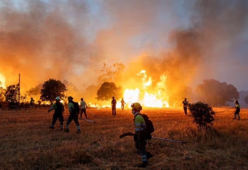 Spain fields 35,000 officers for eclipse risk