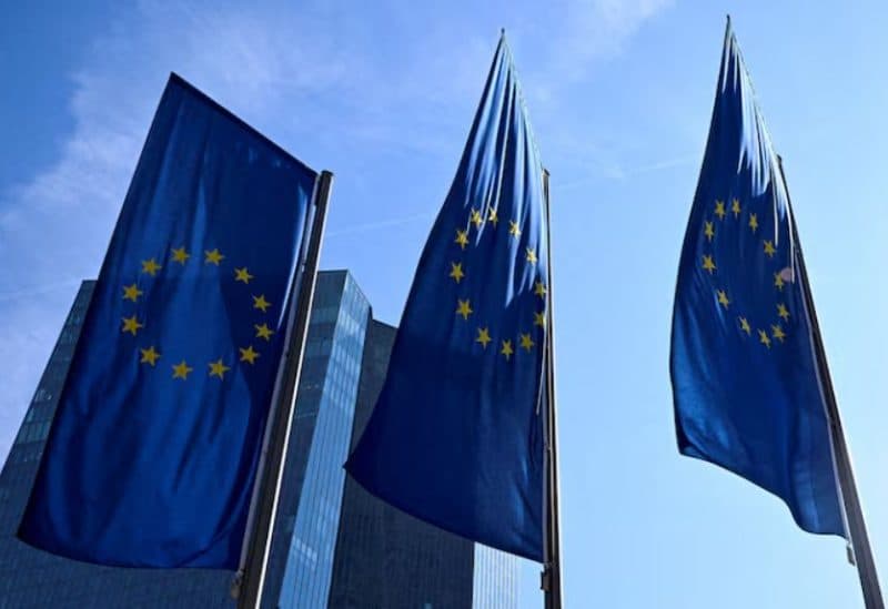 ECB Reports Drop in Household Spending