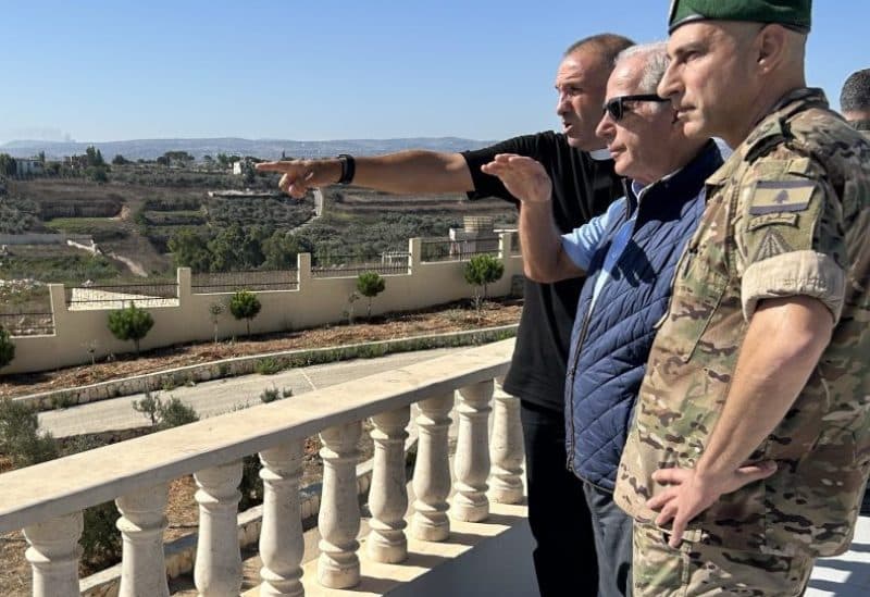 Washington affirms support after Isa's south tour