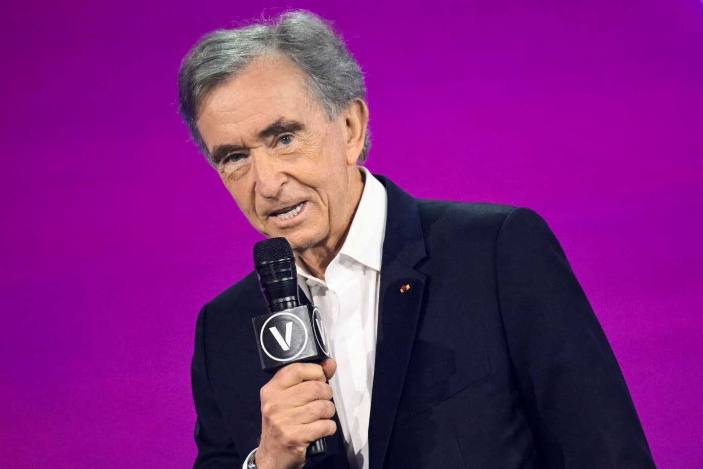 Bernard Arnault joins X to address rumors