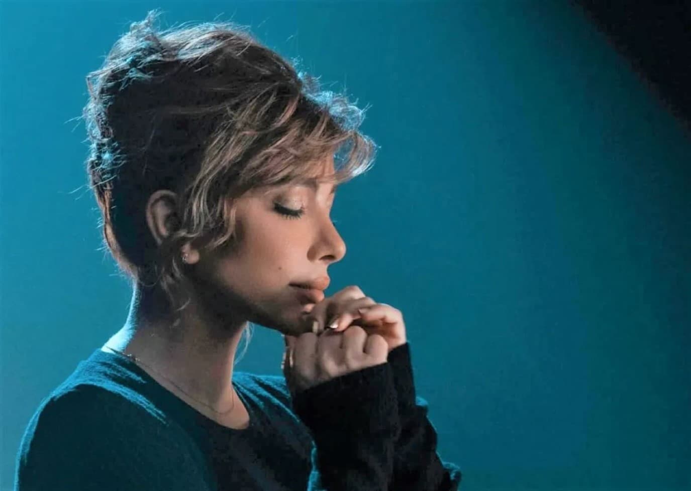 Assala expresses longing for her family's dialect in new song