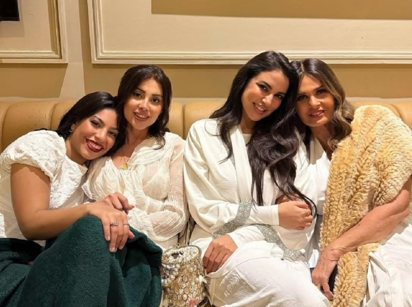 Al-Sit Lama stars celebrate film in Saudi Arabia