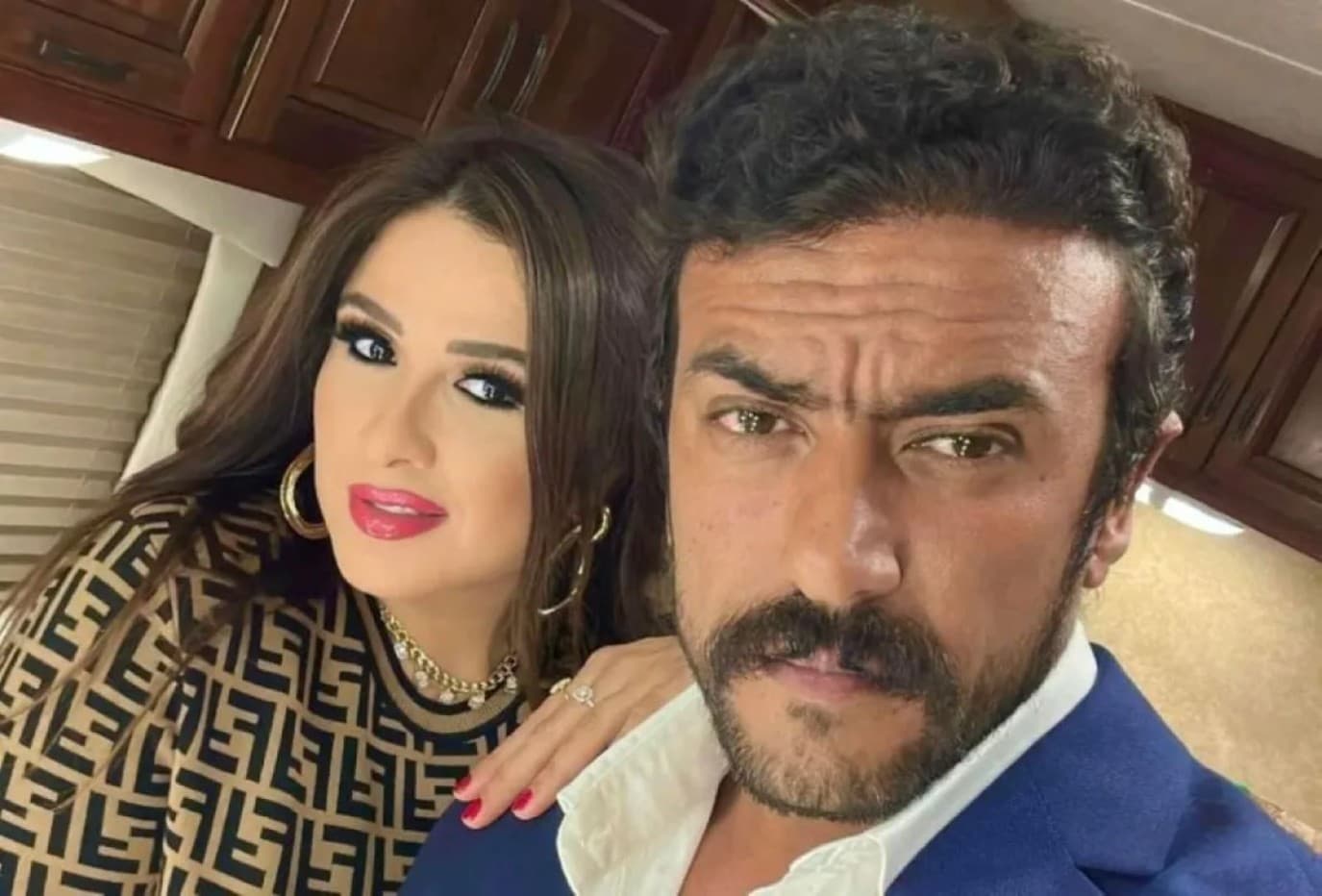 أحمد العوضي يعتذر ويوضح تصريحاته