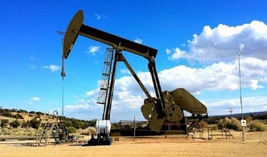 ارتفاع النفط مع رفض إيران تخفيف شروط هرمز