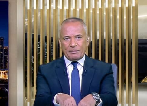 أحمد موسى يدعو لزيادة رواتب الأطباء