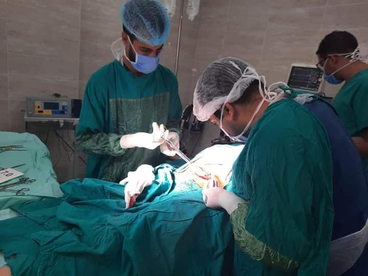 نقيب الأطباء يقترح مجانية الولادة بالمستشفيات