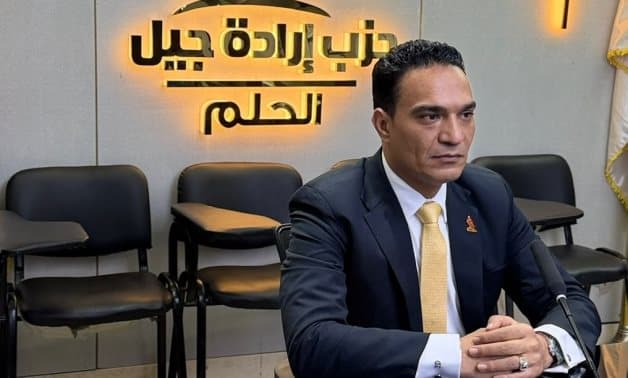 إرادة جيل يدعو لتعليم الصينية