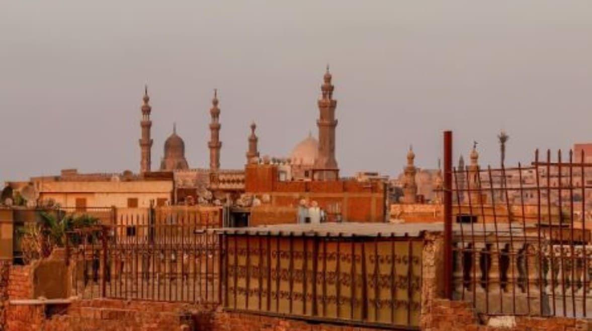 مياه تتجمع خلف جامع أحمد بن طولون