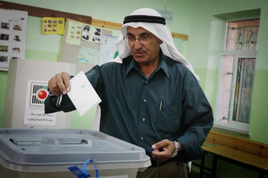 إسرائيل ترفض دخول لجنة الانتخابات ل غزة والقدس