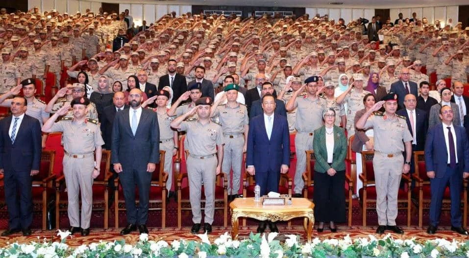 القوات المسلحة ووزارة الاتصالات تنظمان حفل تخرج دورة تدريبية