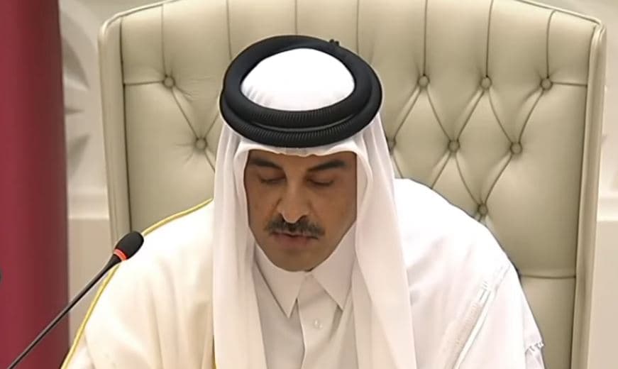 أمير قطر يؤكد استمرار توسعة حقل الشمال