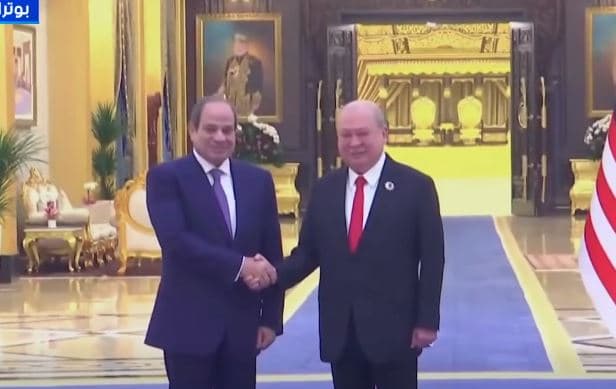 وسام التاج الوطني المرموق لمصر