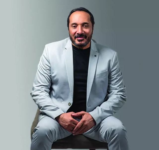 علي الحجار يحيي حفلا في ساقية الصاوي