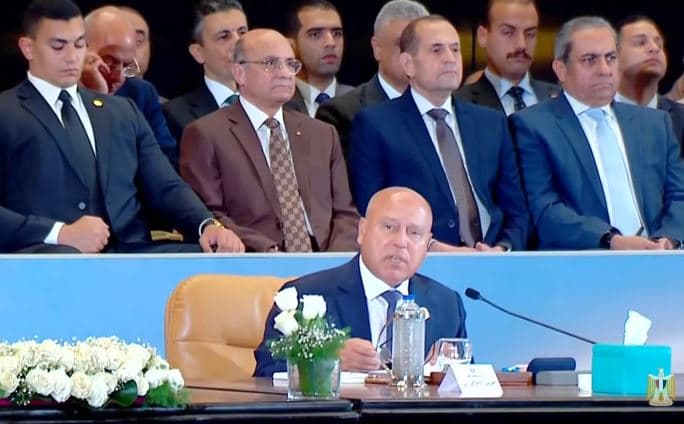 وزير النقل يعزز التصنيع المحلي للسكك والمترو