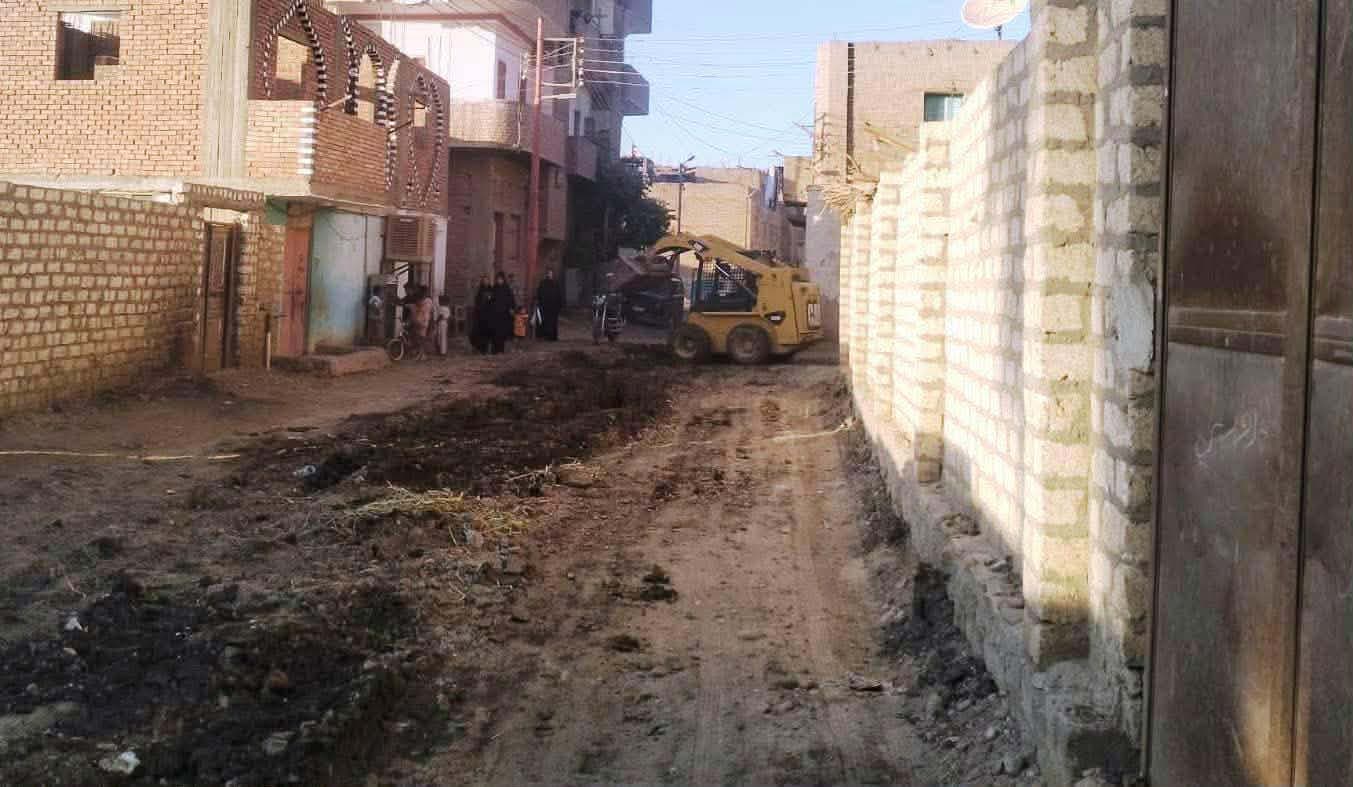 محافظ أسوان يثمن سرعة تصليح خط المياه