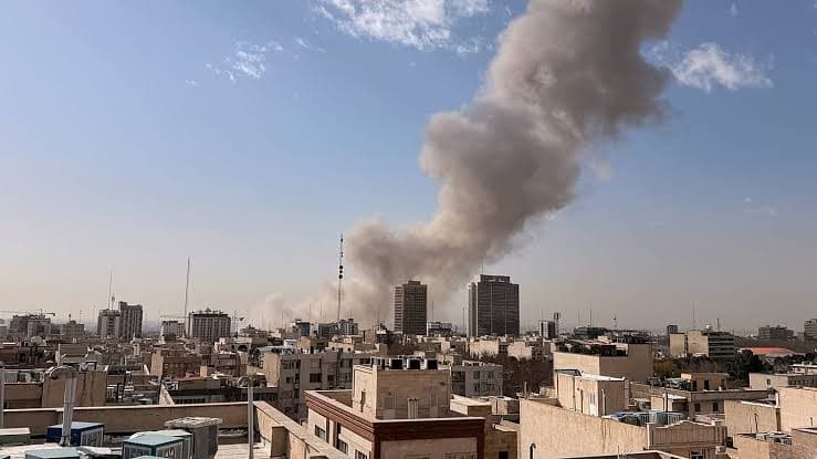 الجيش الإيراني يحمّل أمريكا مسؤولية تهديداتها