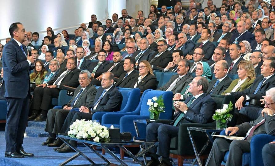 مدبولي يقترح 3 حلول لتكلفة ارتفاع النفط
